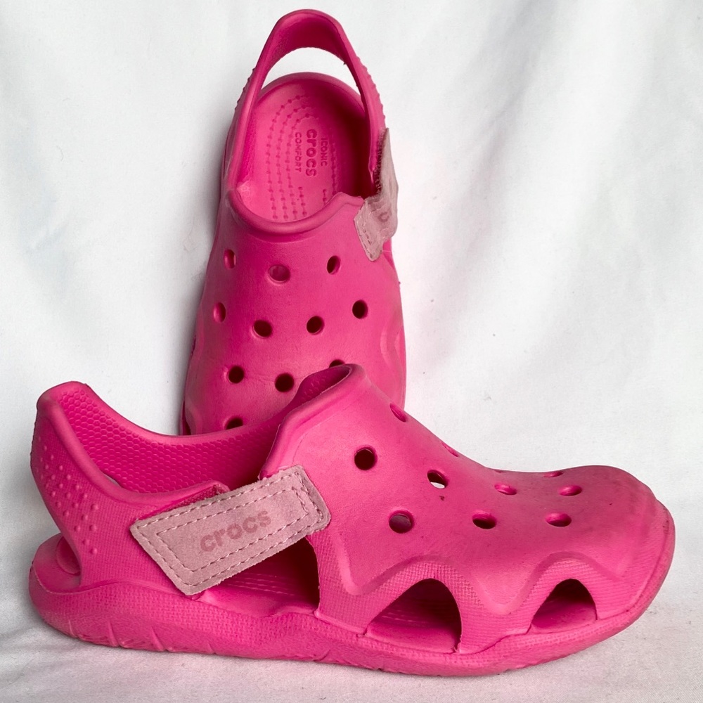 CROCS Girls Water Shoes Sandals